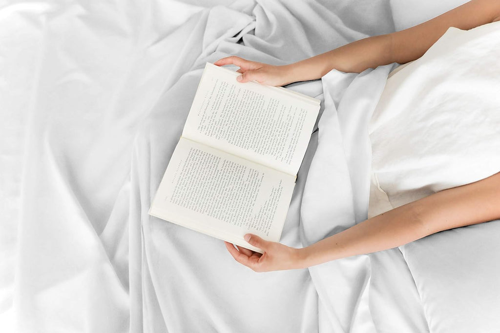 Queen Size 4 Piece Sheet Set - Comfy Breathable &amp; Cooling Sheets - Hotel Luxury Bed Sheets for Women &amp; Men - Deep Pockets, Easy-Fit, Extra Soft &amp; Wrinkle Sheets - White Oeko-Tex Bed Sheet Set